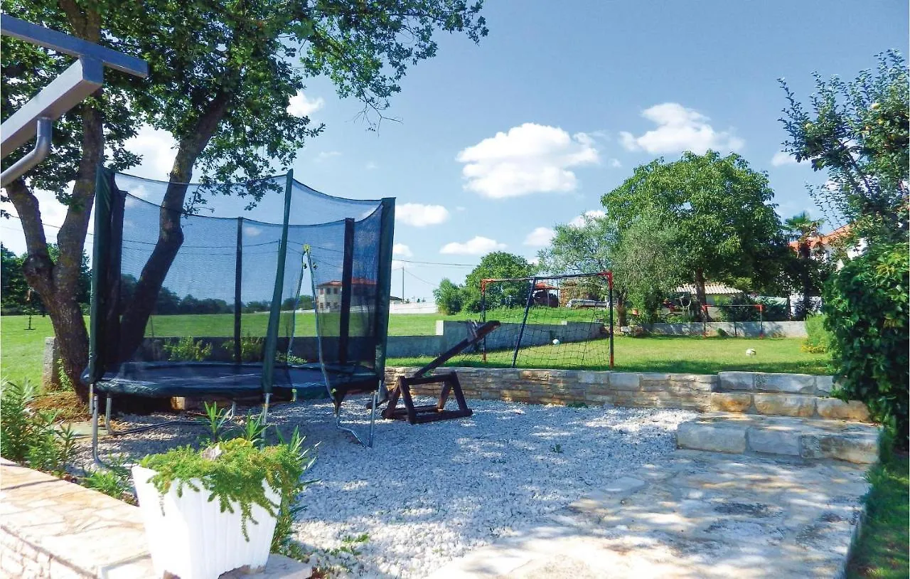 Holiday home Melnica III Barban 0*,